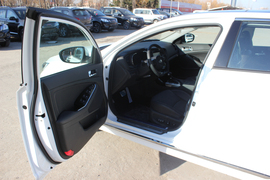 东风悦达起亚新K5到店实拍