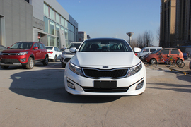 东风悦达起亚新K5到店实拍