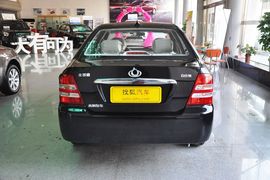 2012款吉利全球鹰新自由舰1.0L手动精英型Ⅱ
