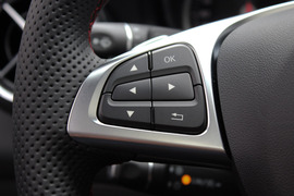 2017款奔驰CLA 220 4MATIC