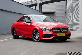 2017款奔驰CLA 220 4MATIC