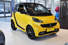 2013款smart fortwo 1.0T敞篷城市游侠特别