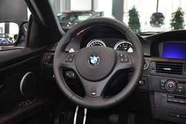 2013款宝马M3敞篷磨砂限量版
