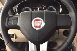 2012款菲亚特菲翔1.4T自动劲享版