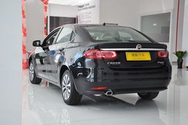 2012款菲亚特菲翔1.4T自动劲享版