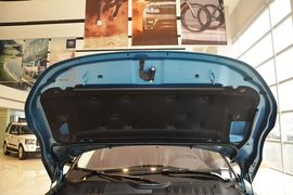 2013款揽胜极光2.2T 5门柴油版