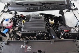 2014款大众朗行1.6L手自一体运动版