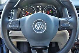 2013款大众朗逸1.4TSI DSG豪华版