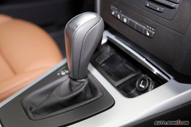 2009款宝马325i M运动型