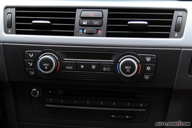 2009款宝马325i M运动型