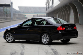 2009款宝马325i M运动型