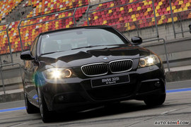 2009款宝马325i M运动型