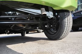 2013款众泰Z100 1.0L舒适型