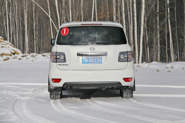 2014款东风日产途乐长白山冰雪试驾实拍