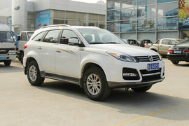 2013款江铃驭胜S350 2.4T两驱自动柴油豪华版