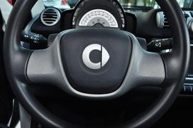 2014款smart fortwo 1.0 MHD硬顶特别版