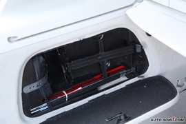 2009款奔驰B200时尚型试驾