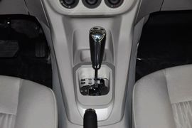 2014款雪铁龙全新爱丽舍1.6L手自一体时尚型