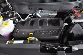 2014款Jeep指南者2.0L两驱豪华版