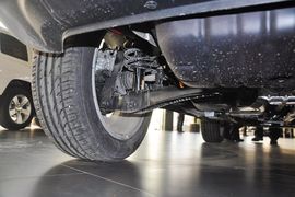 2014款Jeep指南者2.0L两驱豪华版