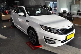 2014款起亚K5 2.0L手自一体LUX