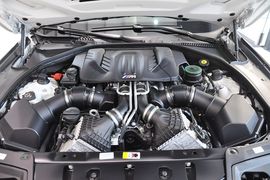 2014款宝马M5马年限量版