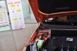 2013款东风风神H30 CROSS 1.5L自动尊尚型