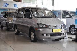 2014款东风风行菱智M3 1.6L 7座豪华型