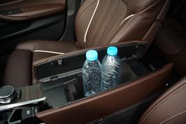 2018款宝马540Li 行政版