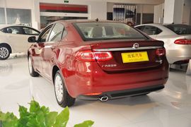 2012款菲亚特菲翔1.4T自动悦享版