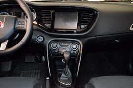 2012款菲亚特菲翔1.4T自动尊享版