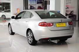 2012款菲亚特菲翔1.4T自动尊享版