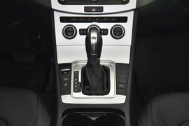 2013款大众迈腾1.8TSI DSG豪华型