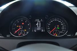 2013款大众迈腾1.8TSI DSG豪华型