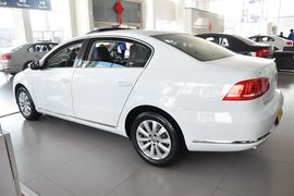 2013款大众迈腾1.8TSI DSG豪华型