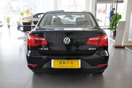 2013款大众宝来1.6L手动时尚型