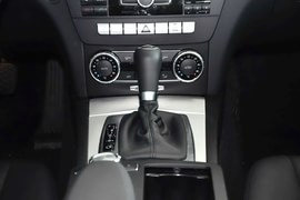 2011款奔驰C200时尚旅行版