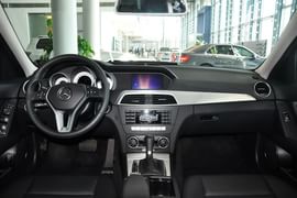 2011款奔驰C200时尚旅行版