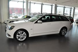 2011款奔驰C200时尚旅行版