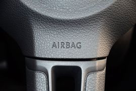 2013款大众捷达1.4L手动时尚型