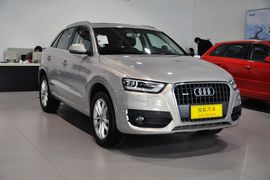 2013款奥迪Q3 35 TFSI全时四驱技术型
