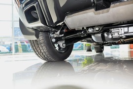 2014款路虎揽胜极光2.0T 5门限量版