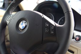 2009款宝马318i进取型内饰实拍