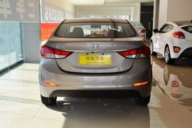 2012款现代朗动1.6L GLX 手自一体领先型