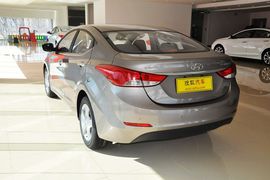 2012款现代朗动1.6L GLX 手自一体领先型