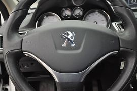 2013款标致308 1.6L自动风尚型
