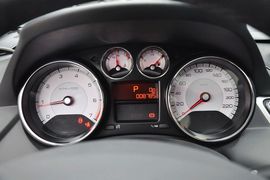 2013款标致308 1.6L自动风尚型