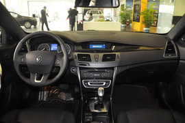 2013款雷诺纬度2.5L豪华版 改款