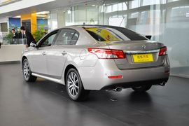 2013款雷诺纬度2.5L豪华版 改款