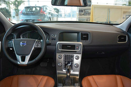 2014款沃尔沃V60 T5智雅版